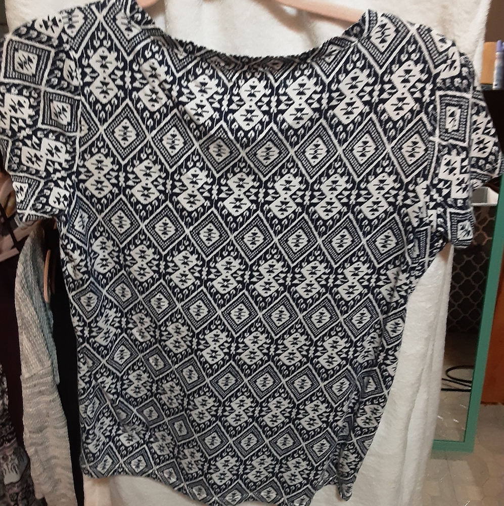 Shirt - Picture 2 of 2